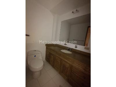 Apartamento de 3 alcobas en venta en Santa Barbara, Bogotá, 147 m² · foto 18 de 20