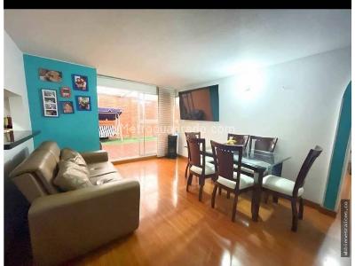 Apartamento de 4 alcobas en venta en El Batán, Bogotá, 76 m² · foto 2 de 15
