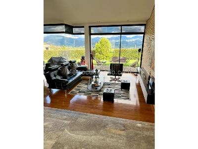 Casa de 4 alcobas en venta en Castillo De Marroquin, Chía, 198 m² · foto 2 de 20