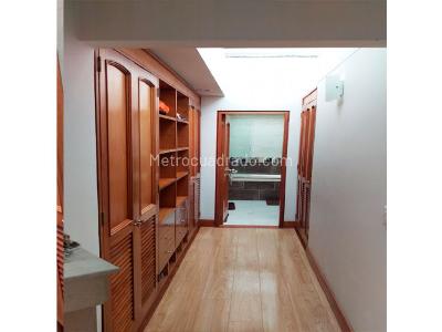 Apartamento de 4 alcobas en venta en Santa Paula, Bogotá, 188 m² · foto 7 de 13