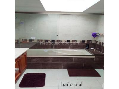 Apartamento de 4 alcobas en venta en Santa Paula, Bogotá, 188 m² · foto 11 de 13
