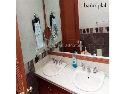 Apartamento de 4 alcobas en venta en Santa Paula, Bogotá, 188 m² · foto 12 de 13