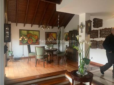 Casa de 4 alcobas en venta en San Jose De Bavaria, Bogotá, 253 m² · foto 4 de 19