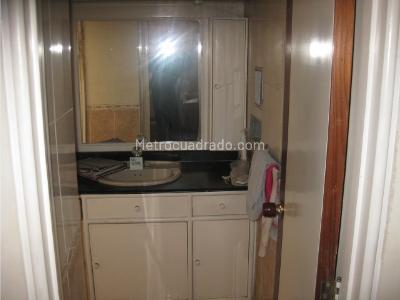 Casa de 4 alcobas en venta en Santa Paula, Bogotá, 300 m² · foto 13 de 19