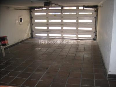 Casa de 4 alcobas en venta en Santa Paula, Bogotá, 300 m² · foto 17 de 19