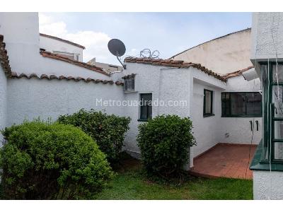 Casa en venta en Cedritos, Bogotá · foto 2 de 9
