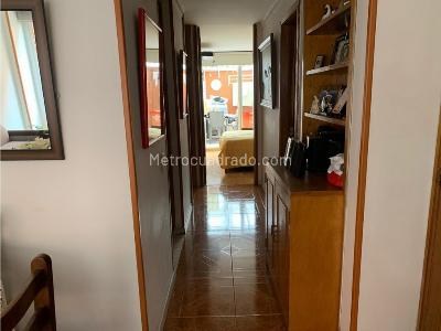 Apartamento en venta en Cedritos, Bogotá · foto 2 de 9