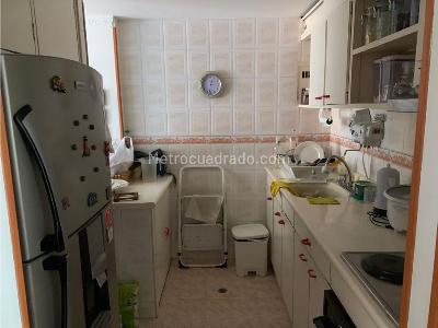 Apartamento en venta en Cedritos, Bogotá · foto 3 de 9