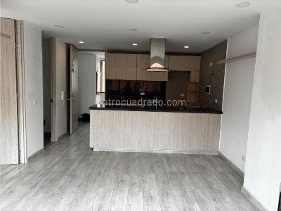 Apartamento en venta en Santa Barbara, Bogotá · foto 6 de 18