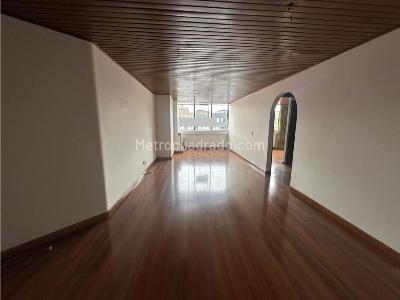 Apartamento en venta en Santa Barbara, Bogotá · foto 2 de 20