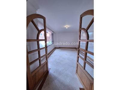Apartamento en venta en La Carolina, Bogotá · foto 3 de 12