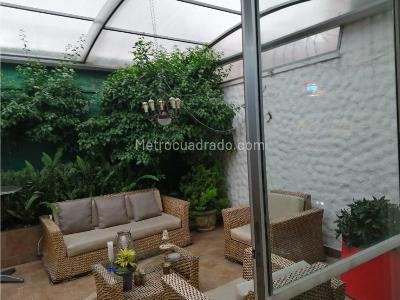 Casa de 3 alcobas en venta en Santa Paula, Bogotá, 257 m² · foto 5 de 20