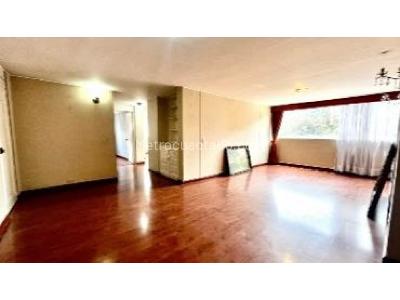 Apartamento en venta en Santa Barbara, Bogotá · foto 2 de 9