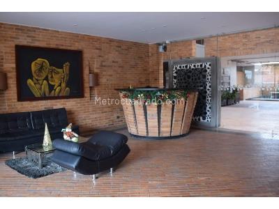 Apartamento en venta en Cedritos, Bogotá · foto 3 de 15