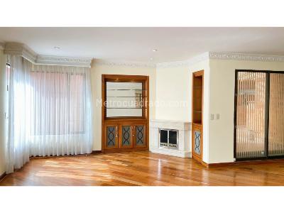 Apartamento de 3 alcobas en venta en La Carolina, Bogotá, 167 m² · foto 10 de 20