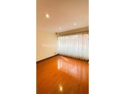 Apartamento de 3 alcobas en venta en La Carolina, Bogotá, 167 m² · foto 14 de 20