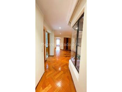 Apartamento de 3 alcobas en venta en La Carolina, Bogotá, 167 m² · foto 15 de 20