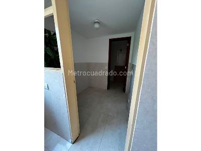 Apartamento de 3 alcobas en venta en Santa Barbara, Bogotá, 167 m² · foto 15 de 20