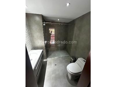 Apartamento de 3 alcobas en venta en Santa Barbara, Bogotá, 167 m² · foto 18 de 20