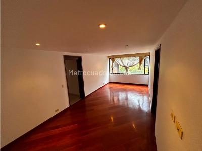 Apartamento de 3 alcobas en venta en Santa Barbara, Bogotá, 167 m² · foto 9 de 20