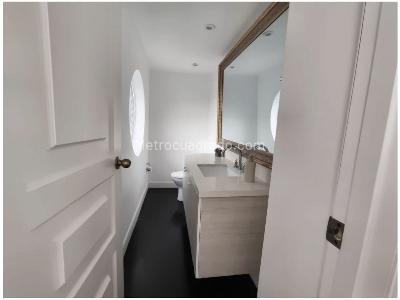 Apartamento de 5 alcobas en venta en Santa Paula, Bogotá, 212 m² · foto 19 de 20