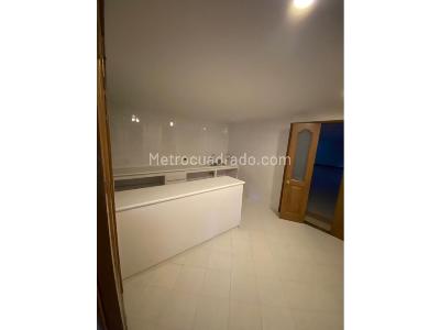Apartamento de 4 alcobas en venta en San Patricio, Bogotá, 206 m² · foto 4 de 14
