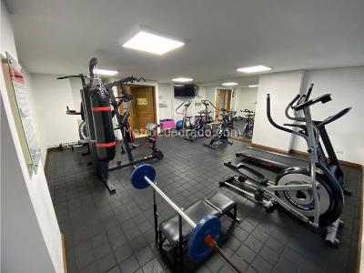 Apartamento de 4 alcobas en venta en San Patricio, Bogotá, 206 m² · foto 11 de 14