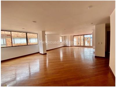 Apartamento de 3 alcobas en venta en Santa Paula, Bogotá, 164 m² · foto 8 de 20