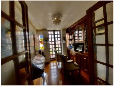 Apartamento de 3 alcobas en venta en Santa Barbara Central, Bogotá, 170 m² · foto 2 de 20