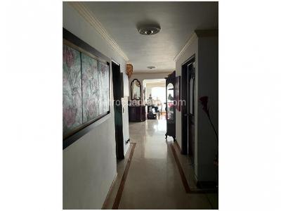 Apartamento de 3 alcobas en venta en Santa Barbara Central, Bogotá, 170 m² · foto 10 de 20