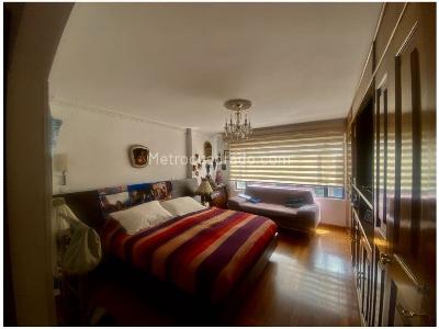 Apartamento de 3 alcobas en venta en Santa Barbara Central, Bogotá, 170 m² · foto 16 de 20