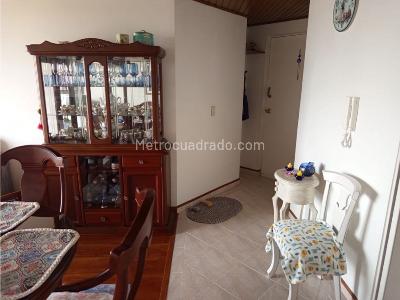 Apartamento en venta en Mirandela, Bogotá · foto 3 de 10