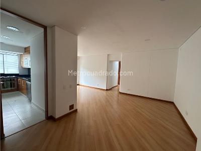 Apartamento de 3 alcobas en venta en Santa Barbara Occidental, Bogotá, 117 m² · foto 10 de 20