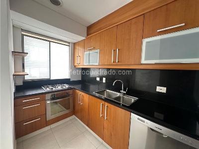 Apartamento de 3 alcobas en venta en Santa Barbara Occidental, Bogotá, 117 m² · foto 12 de 20