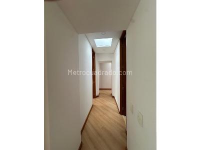 Apartamento de 3 alcobas en venta en Santa Barbara Occidental, Bogotá, 117 m² · foto 14 de 20