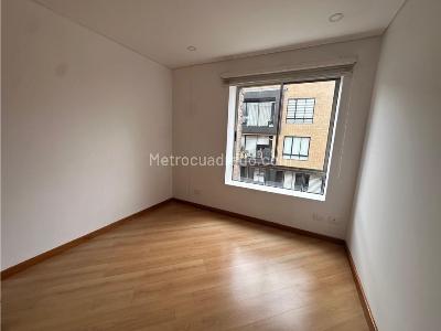Apartamento de 3 alcobas en venta en Santa Barbara Occidental, Bogotá, 117 m² · foto 15 de 20