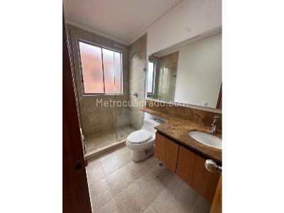 Apartamento de 3 alcobas en venta en Santa Barbara Occidental, Bogotá, 117 m² · foto 19 de 20
