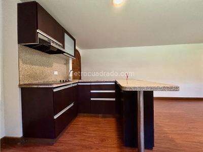 Apartaestudio en venta en Santa Barbara Occidental, Bogotá, 47 m² · foto 3 de 10