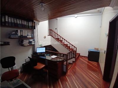 Casa de 4 alcobas en venta en Santa Barbara, Bogotá, 256 m² · foto 10 de 20