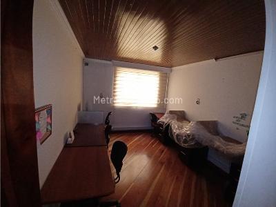 Casa de 4 alcobas en venta en Santa Barbara, Bogotá, 256 m² · foto 13 de 20