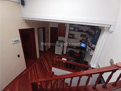 Casa de 4 alcobas en venta en Santa Barbara, Bogotá, 256 m² · foto 14 de 20