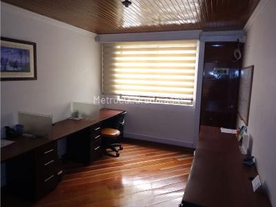 Casa de 4 alcobas en venta en Santa Barbara, Bogotá, 256 m² · foto 17 de 20