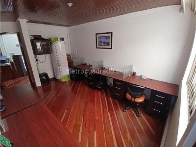 Casa de 4 alcobas en venta en Santa Barbara, Bogotá, 256 m² · foto 5 de 20