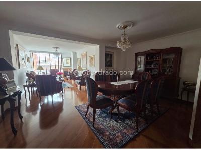 Apartamento de 3 alcobas en venta en Santa Barbara, Bogotá, 141 m² · foto 2 de 11