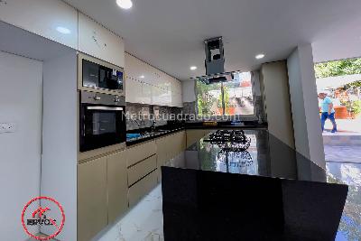 Casa de 4 alcobas en venta en Mirolindo, Ibagué, 295 m² · foto 10 de 20