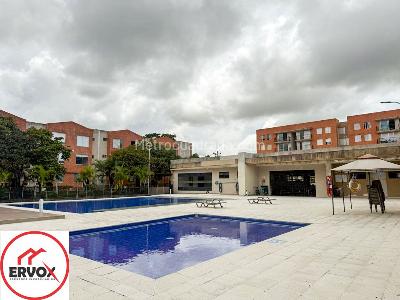 Apartamento de 3 alcobas en venta en Conjunto Cambulos, Ibagué, 72 m² · foto 2 de 20
