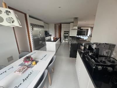 Apartamento de 4 alcobas en venta en Torreladera, Bogotá, 274 m² · foto 3 de 20