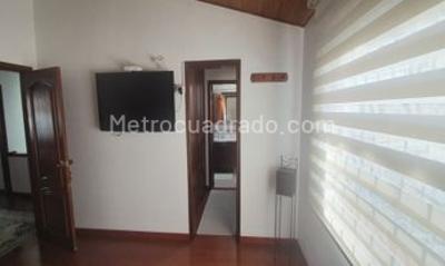 Casa de 4 alcobas en venta en Cedritos, Bogotá, 228 m² · foto 14 de 20