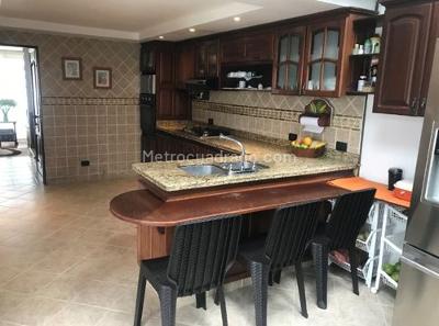 Casa de 4 alcobas en venta en Cedritos, Bogotá, 228 m² · foto 7 de 20