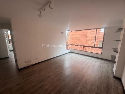 Apartaestudio en venta en Los Rosales, Bogotá, 43 m² · foto 10 de 20